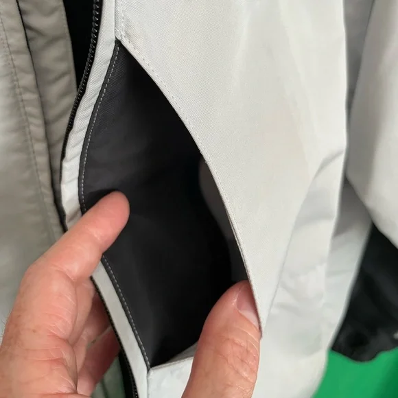 IZOD jacket, men’s medium, gray and cream color, good condition - Picture 7 of 9